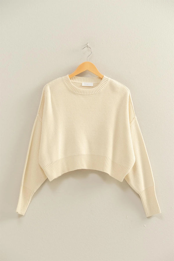 ALEXIS OVERSIZED SHORT SWEATER (CREAM)