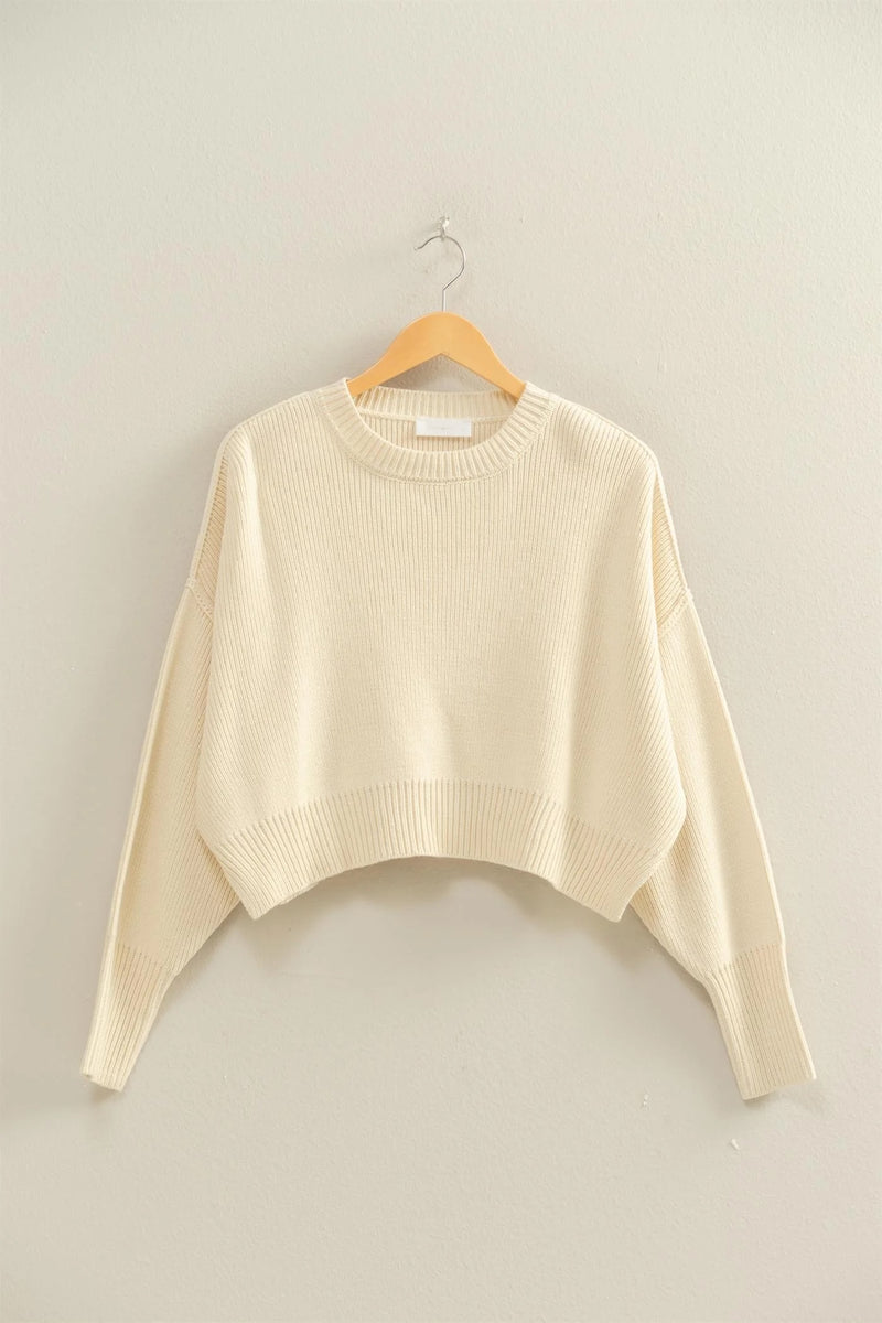 ALEXIS OVERSIZED SHORT SWEATER (CREAM)