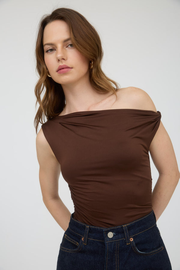 BETTY KNIT TOP (CHOCOLATE)