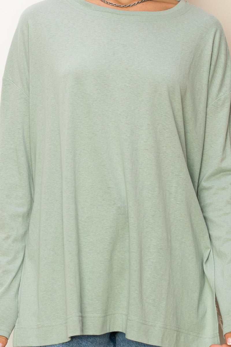 DAPHNE BOYFRIEND SIDE SLIT TEE (ICEBERG GREEN)